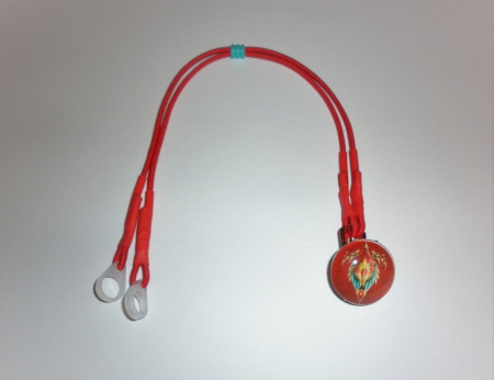 Záchytný klip červený znak